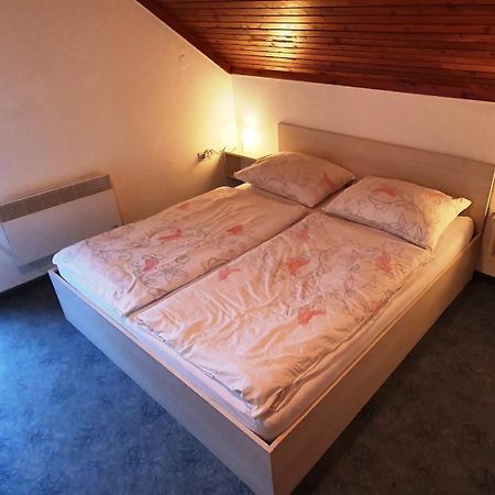 Apartments And Rooms Milena Kranjska Gora Room photo