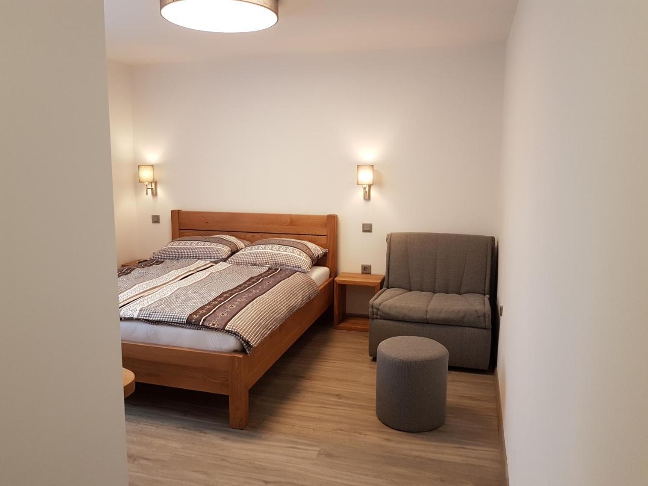 Apartments And Rooms Milena Kranjska Gora Room photo
